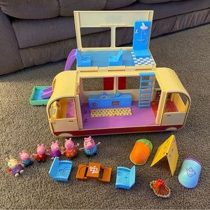 Peppa Pig Transforming Campervan Playset and Camping Playset
